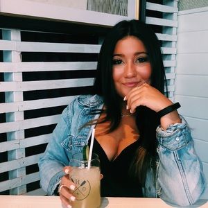 Meet your Posher, Shea